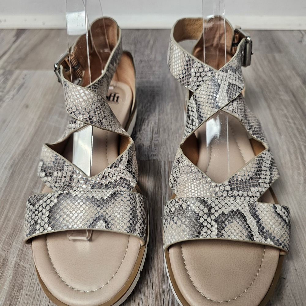 Sofft Womens Mirabelle Snakeskin Strappy Gladiator Sandals 8.5M Grey Comfort